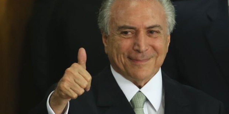 Temer corta metade do crédito para a habitação