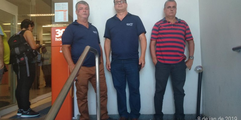 Sem ar, não tem clima pra trabalhar.