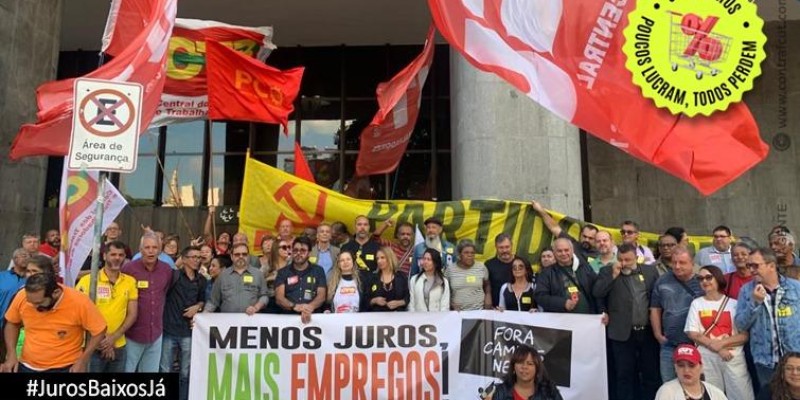 Após intensa pressão, Copom anuncia queda de Selic para 13,25%