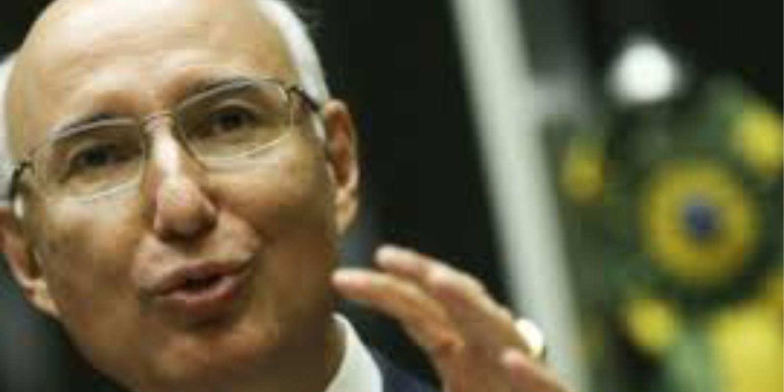 Presidente do TST defende corte de direitos e CUT reage