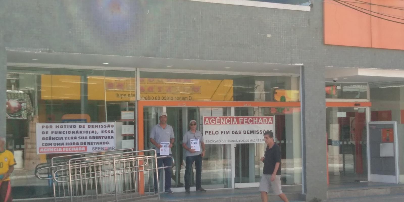 Paralisação na agência do Itaú do centro, em Macaé