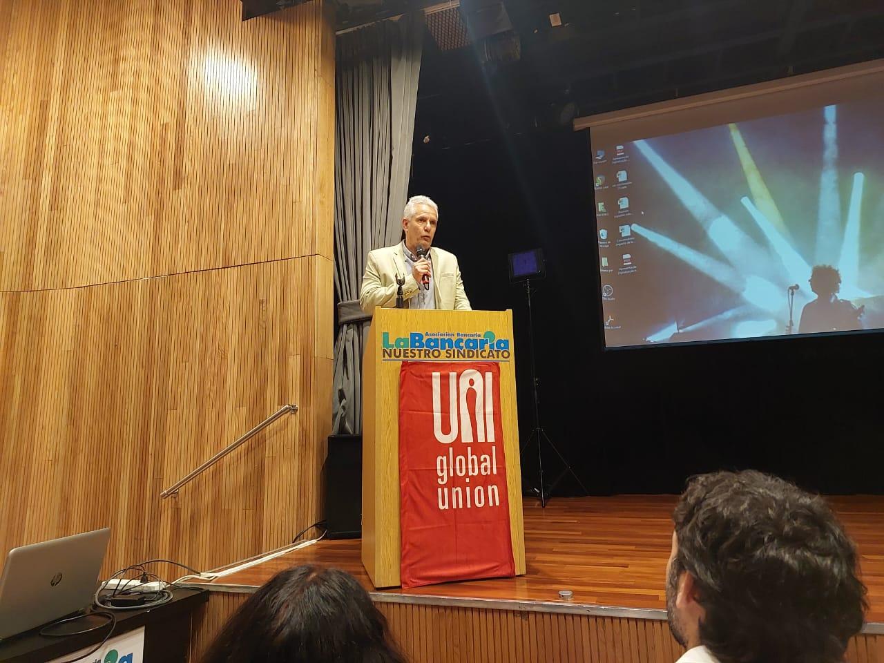 Sindicalistas debatem impactos da digitalização no sistema financeiro sobre trabalhadores